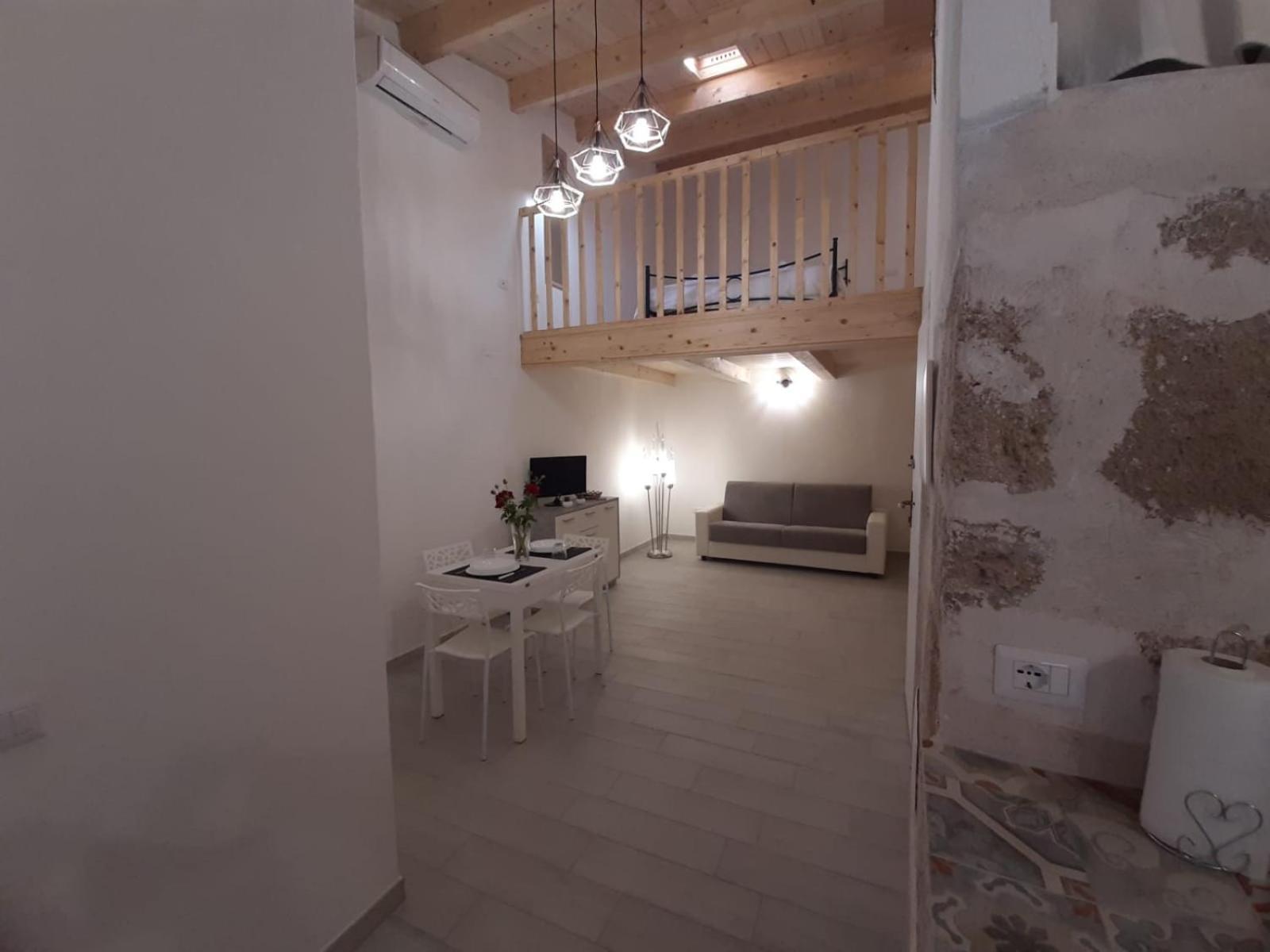 Nice Apt In A Street In Old Town Alghero Exteriör bild